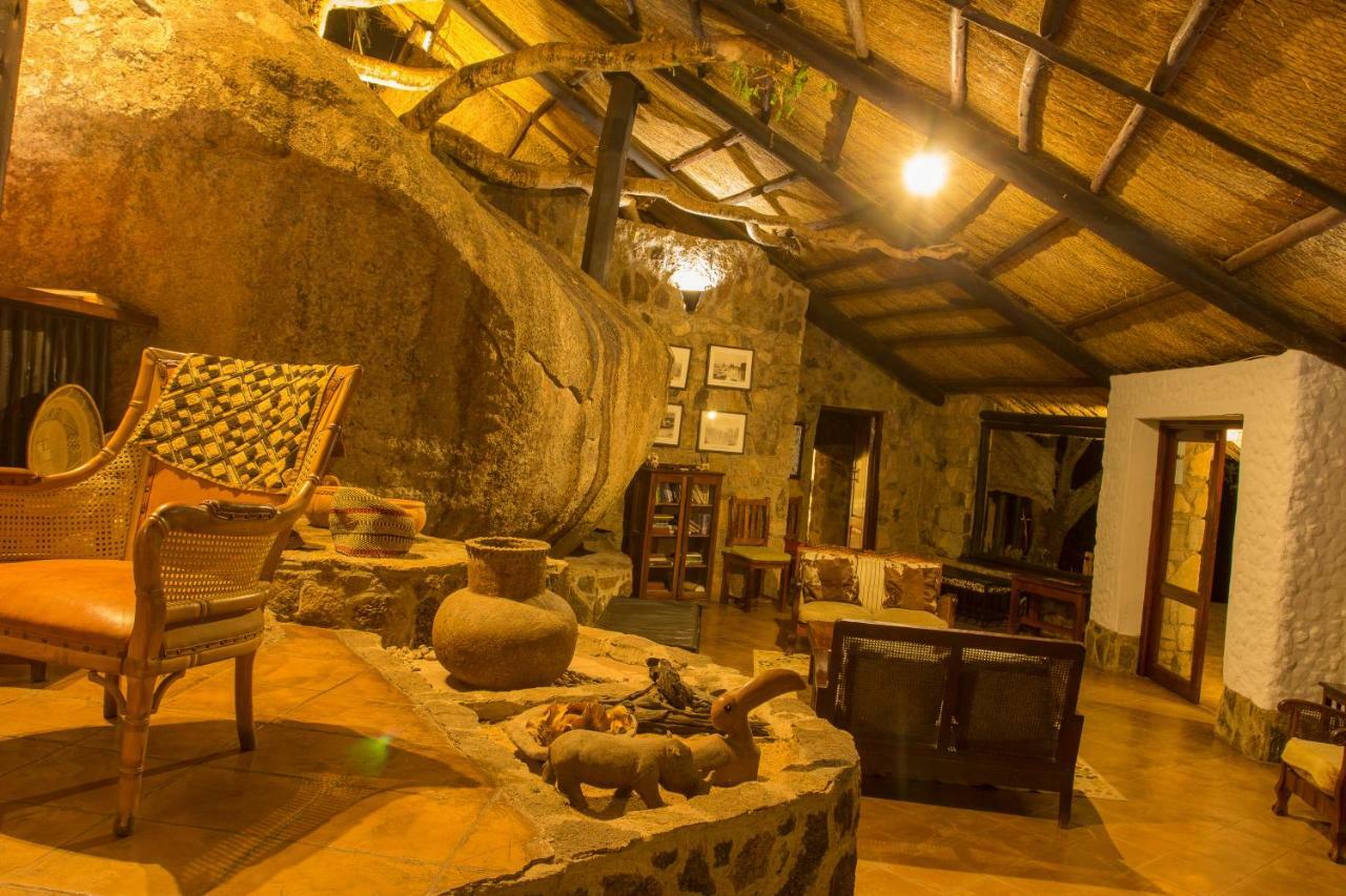 Lodge Big Cave Camp
